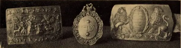 Belt buckles and amulet holder from the Friedmann Collection