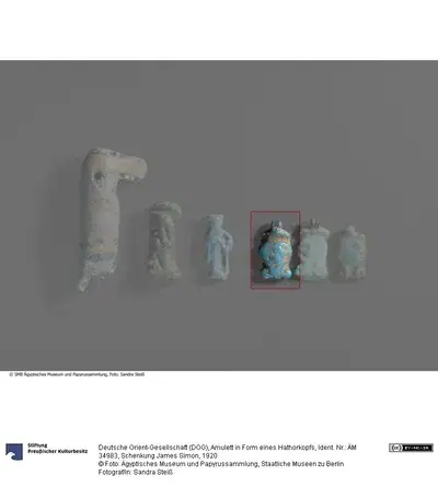 Amulett in Form eines Hathorkopfs