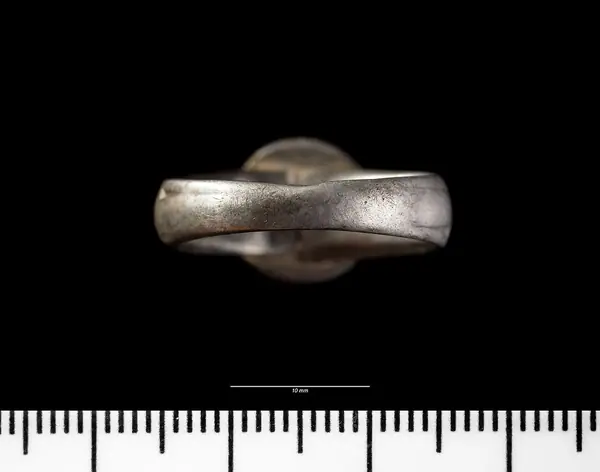 FINGER RING