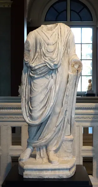 Statue of a boy with toga and bulla (SK Dresden Hm 344)