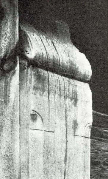 Troll cross carriage house post (cropped)