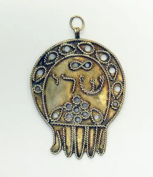 Silver gilt hand-shaped amulet with Hebrew inscription, Izmir (Turkey), 1850-1870
