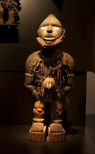 WLANL - Ludovic Hirlimann - Nkisi nkondi Mangaaka 1880-1900