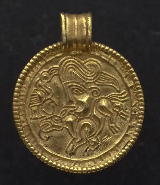 Mariedammbrakteaten SHM 12762