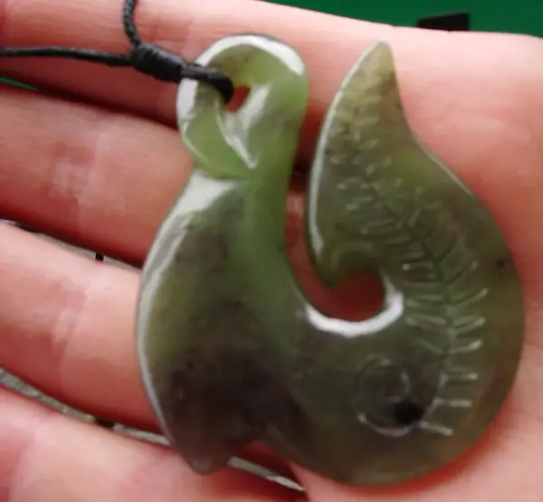 Pounamu Hook2