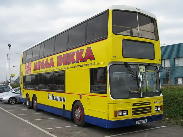 CTB 306 Talisman 306 Billericay 2009 - Flickr - megabus13601