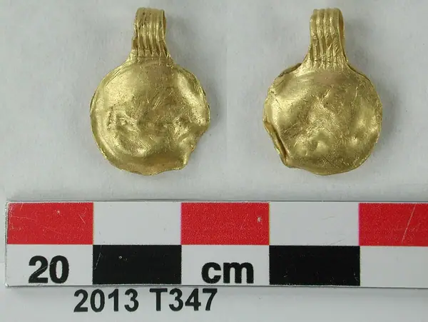 Early-medieval gold bulla pendant
