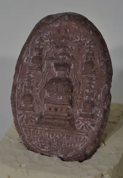 Plaque