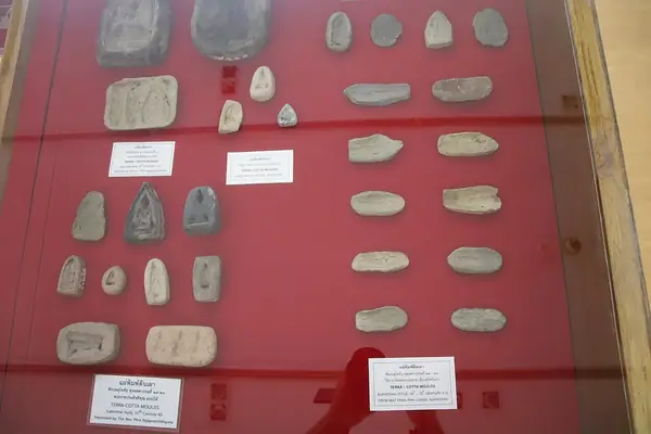 Terracotta Moulds, Ramkhamhaeng Museum, Sukhothai (33770917578)