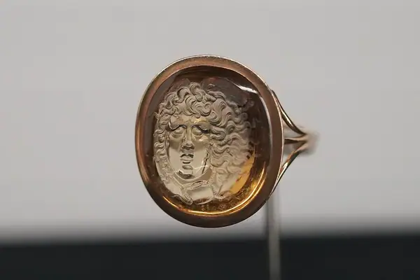Medusa. Citrine intaglio. 17-18 centuries