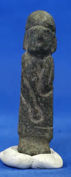 Exvoto masculino procedente del Santuario Cueva de la Lobera, Altos del Sotillo (Castellar, Jaén, España)