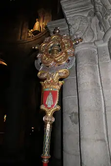Laval - basilique Notre-Dame d'Avesnières, intérieur