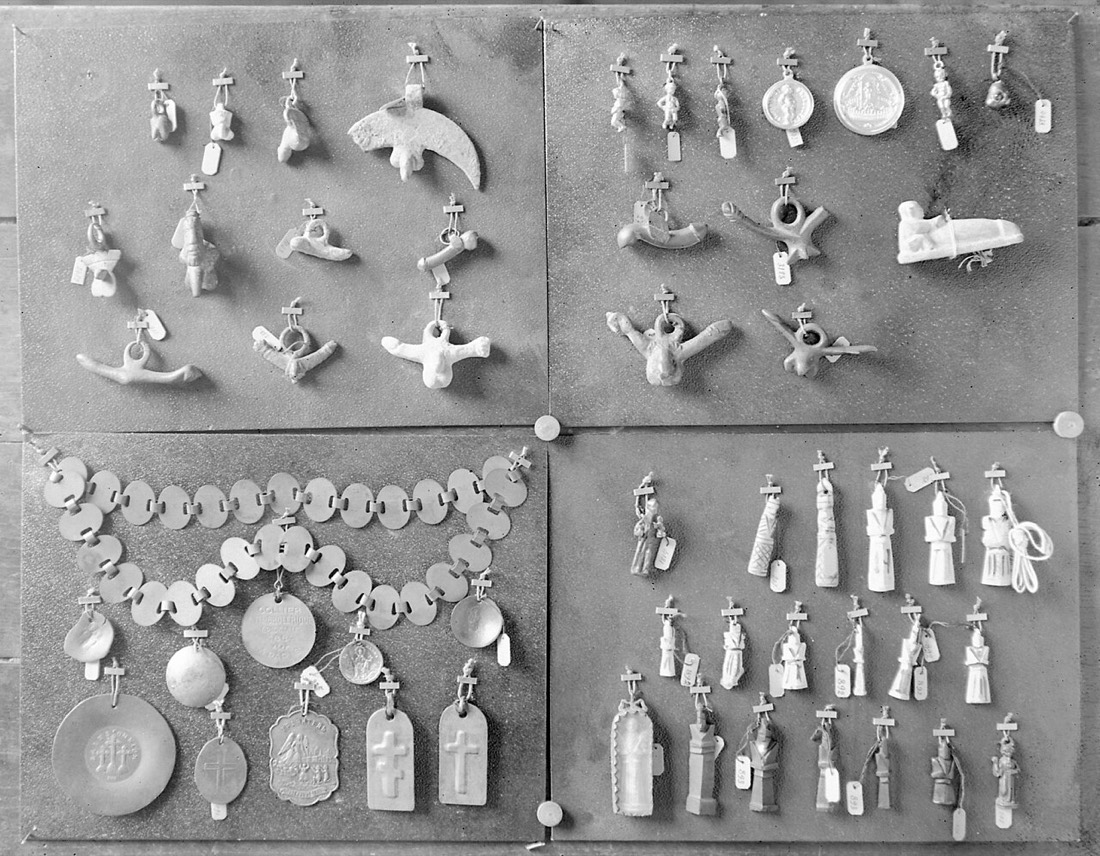 Pilgrimage medals and votive amulets