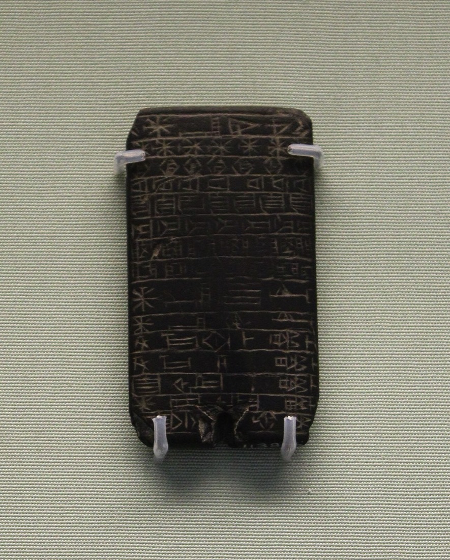 An amulet against ghosts